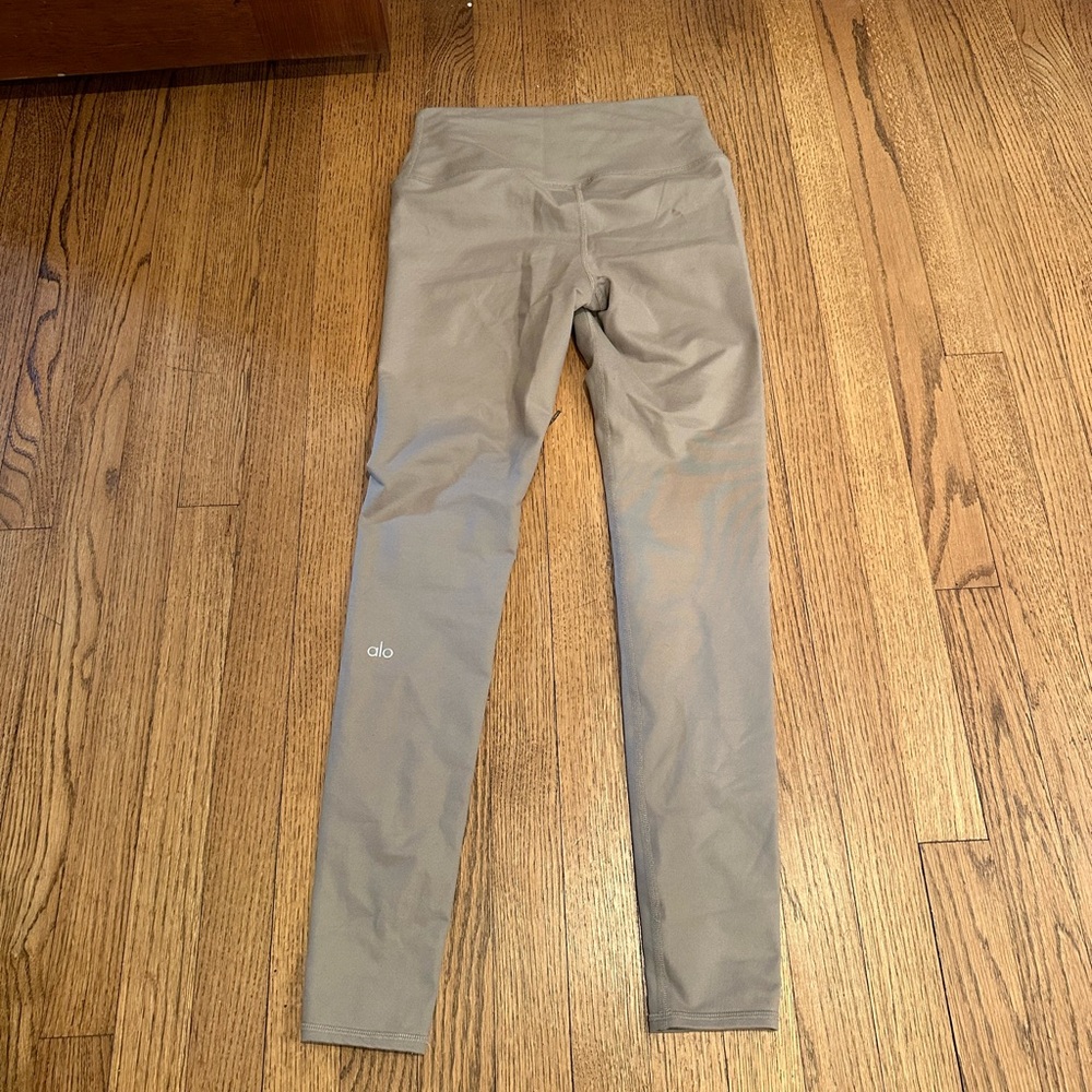 Tan Alo yoga leggings